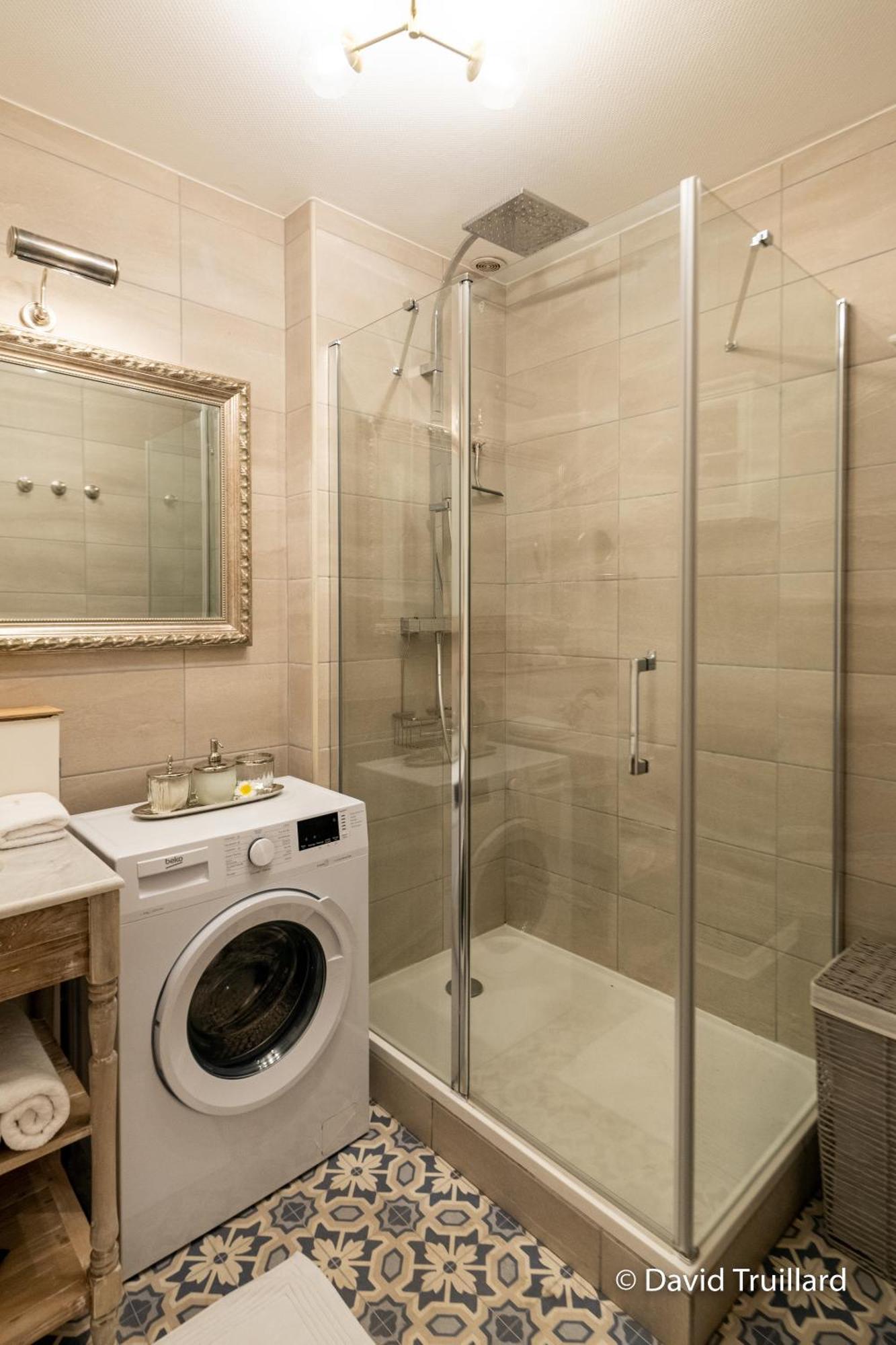 Suites Mana - Matahina Avec Vue Superbe Sur La Place Ducale Et Parking Prive Inclus Charleville-Mézières المظهر الخارجي الصورة