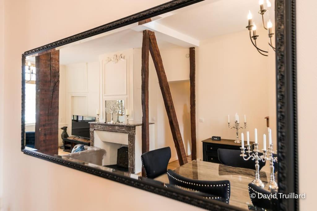 Suites Mana - Matahina Avec Vue Superbe Sur La Place Ducale Et Parking Prive Inclus Charleville-Mézières المظهر الخارجي الصورة